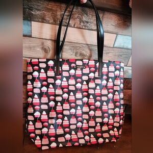 Kate Spade cupcake tote PRICE FIRM